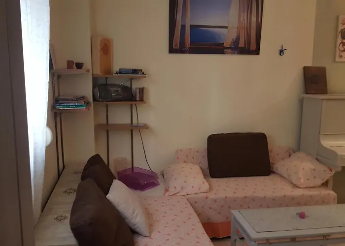 Comfy Home 35Sqm Near National Garden